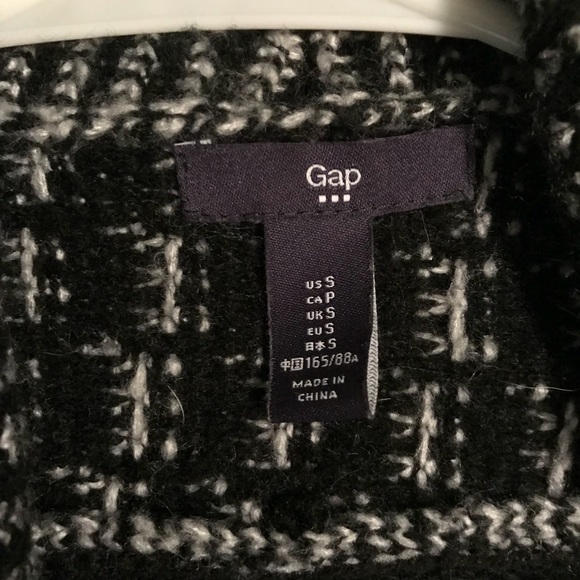 Gap Cardigan - Picture 2 of 2